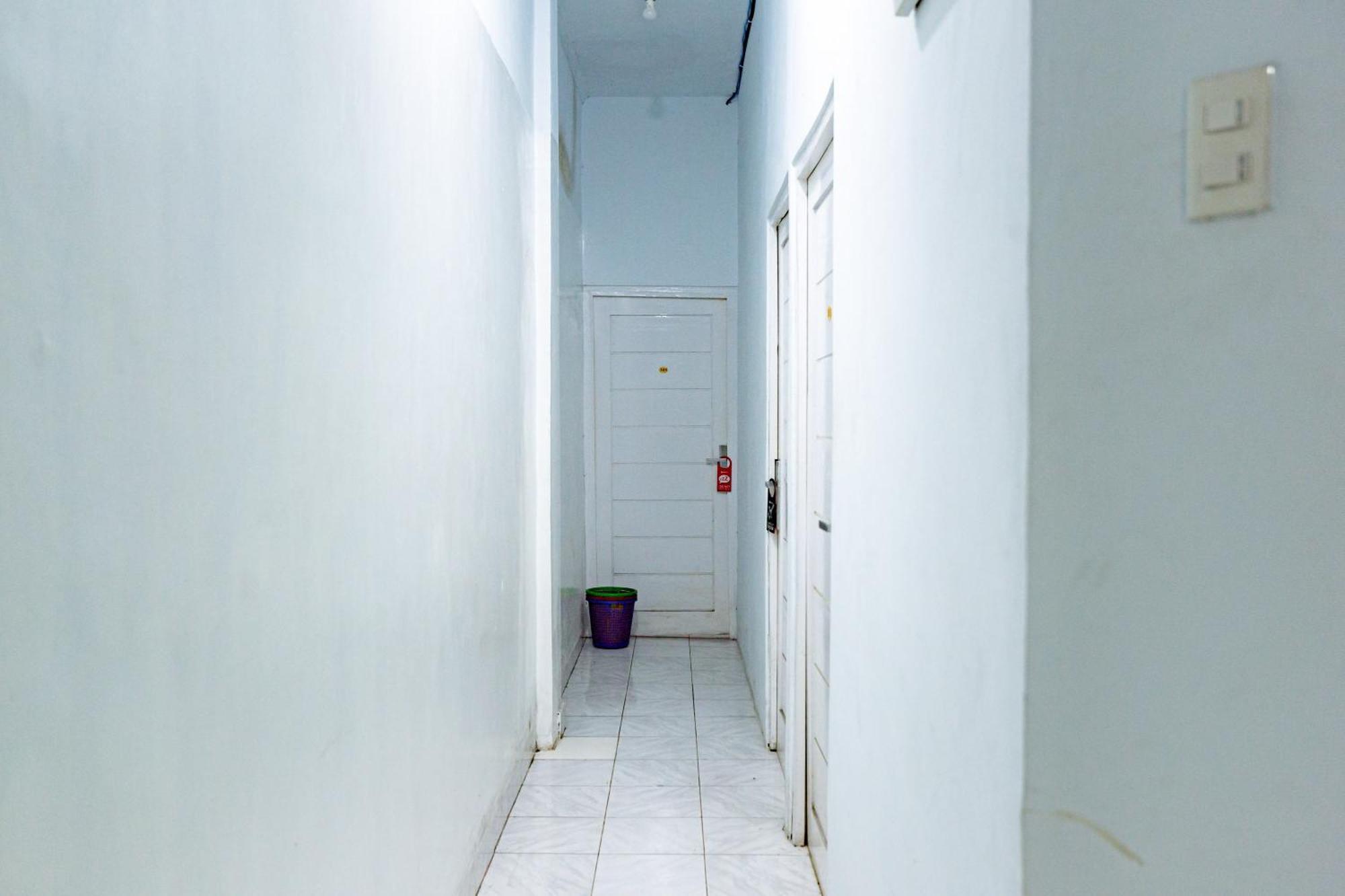Hotel Reddoorz Near Rsud Dr Pringadi Medan 3 Exterior foto
